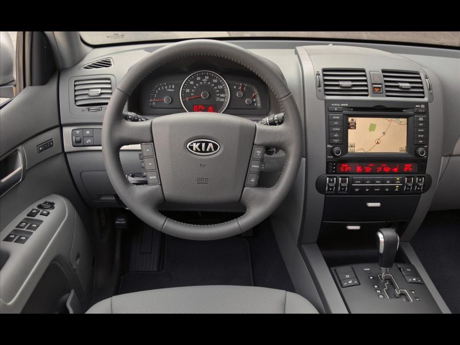  Kia Borrego 2009 года  (фото 84 из 345)